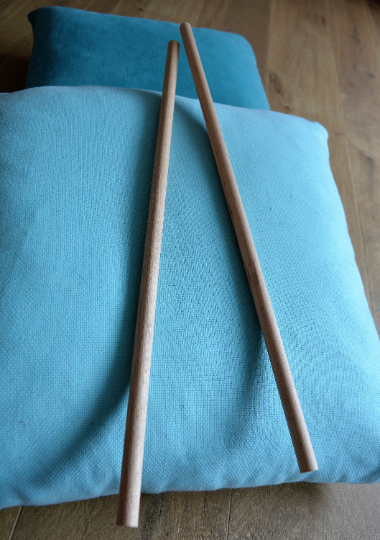 Package of five wooden sticks (30-50 cm) – Peacock & Peony
